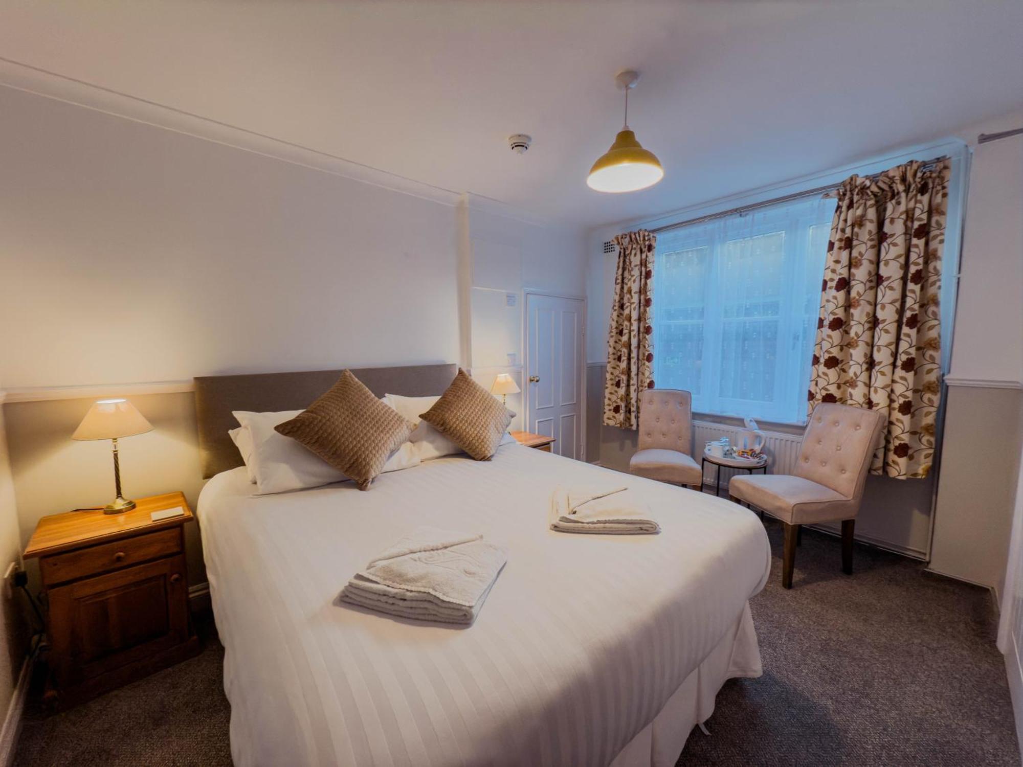 Newport Quay Bed & Breakfast Ngoại thất bức ảnh