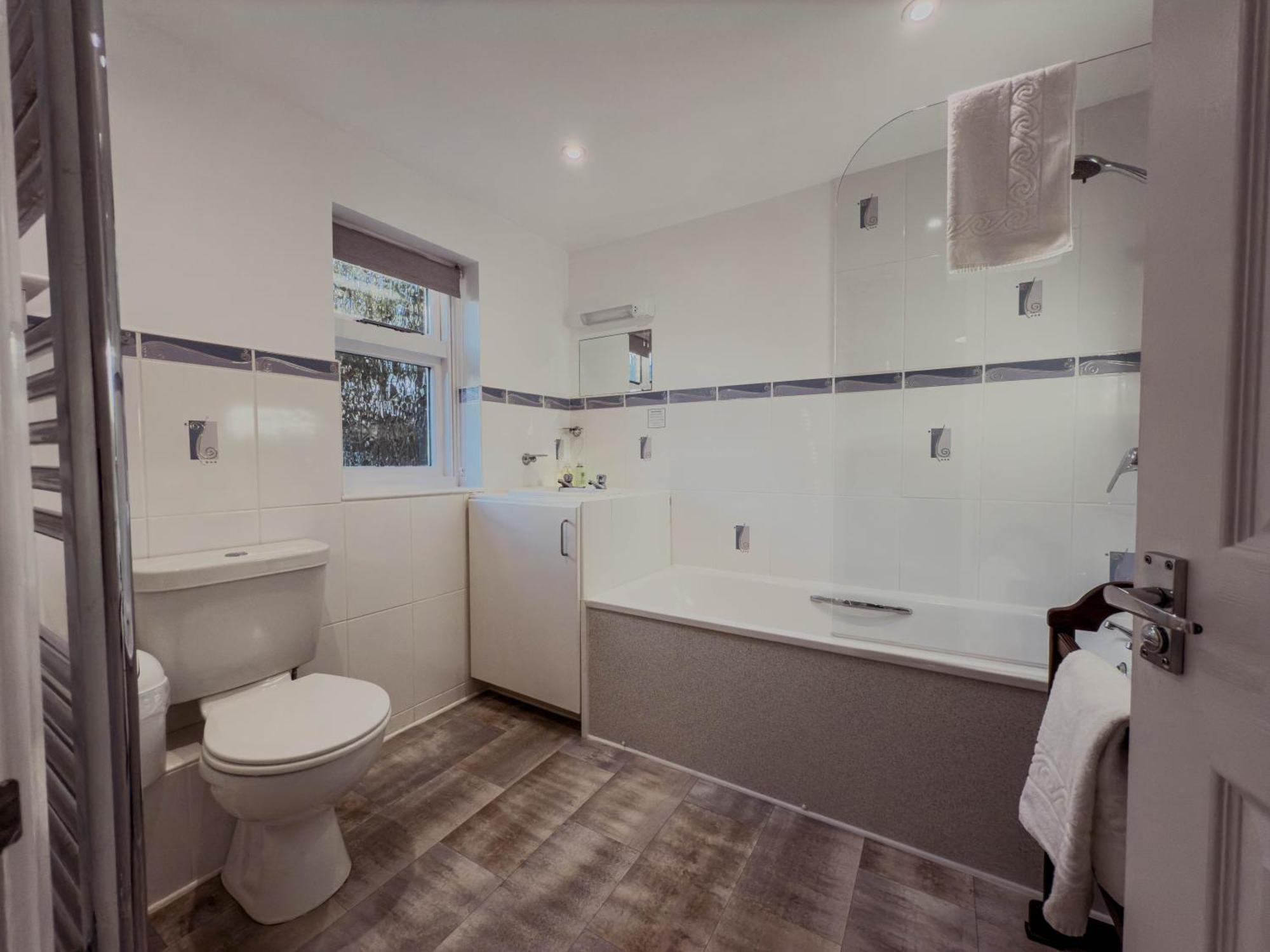 Newport Quay Bed & Breakfast Ngoại thất bức ảnh