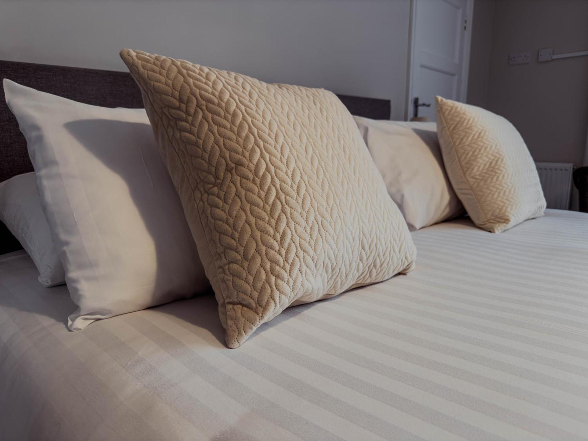 Newport Quay Bed & Breakfast Ngoại thất bức ảnh