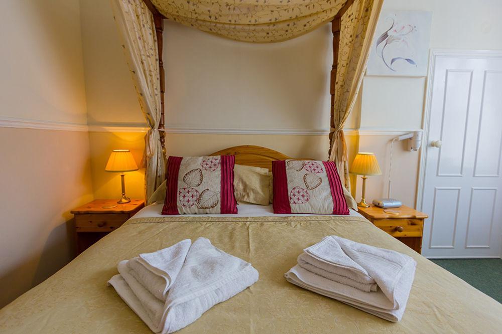 Newport Quay Bed & Breakfast Ngoại thất bức ảnh