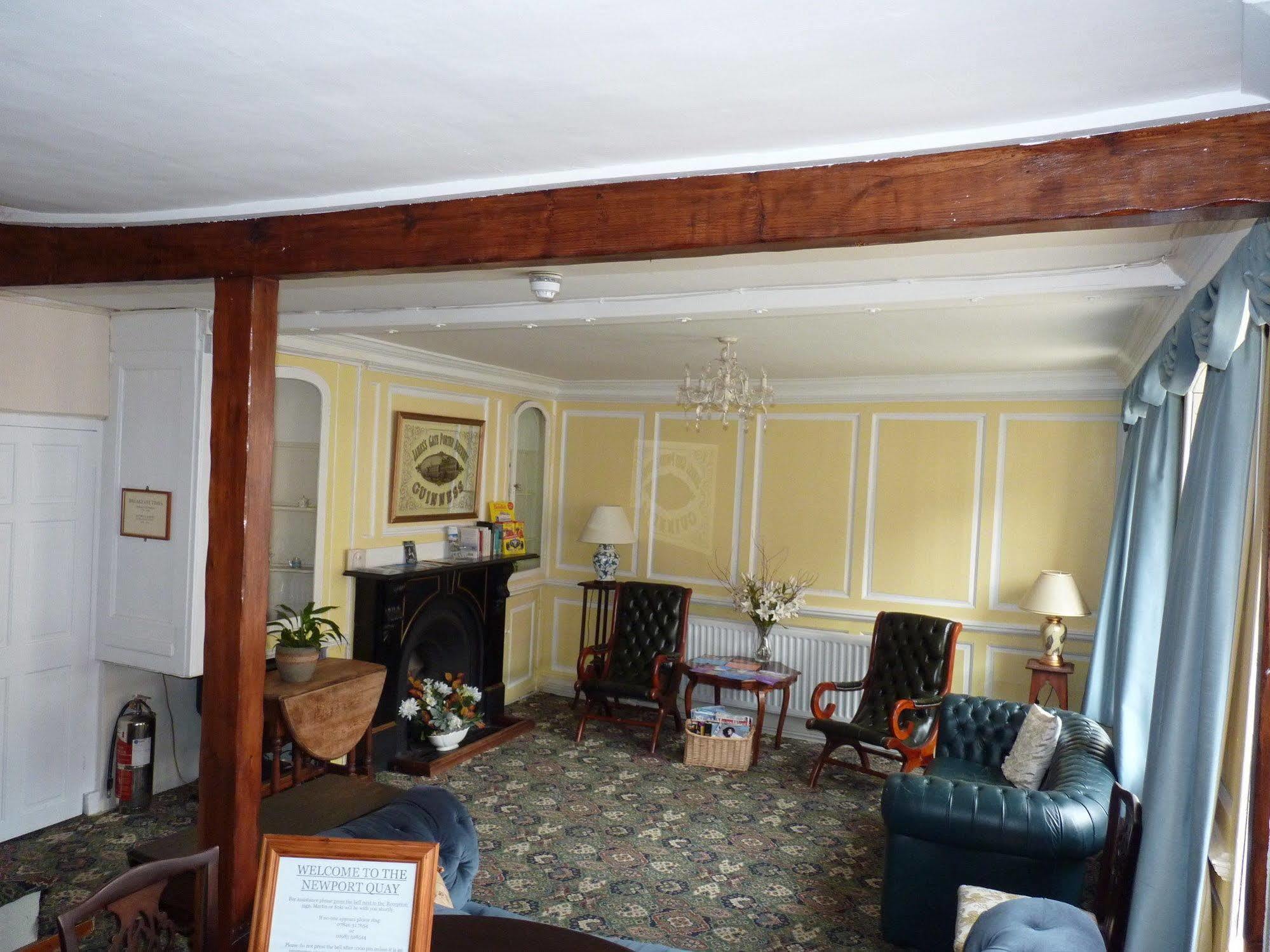 Newport Quay Bed & Breakfast Ngoại thất bức ảnh
