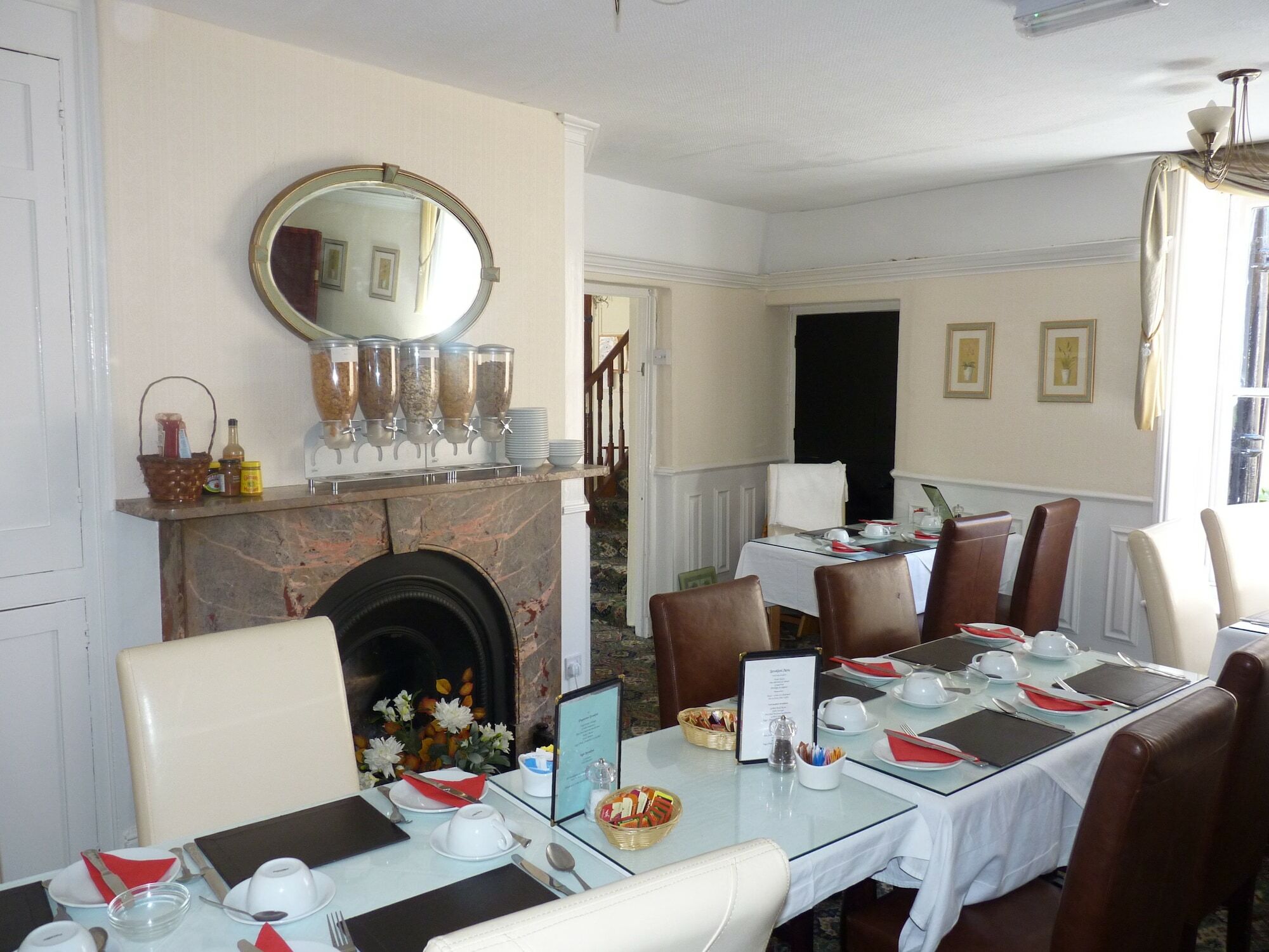 Newport Quay Bed & Breakfast Ngoại thất bức ảnh